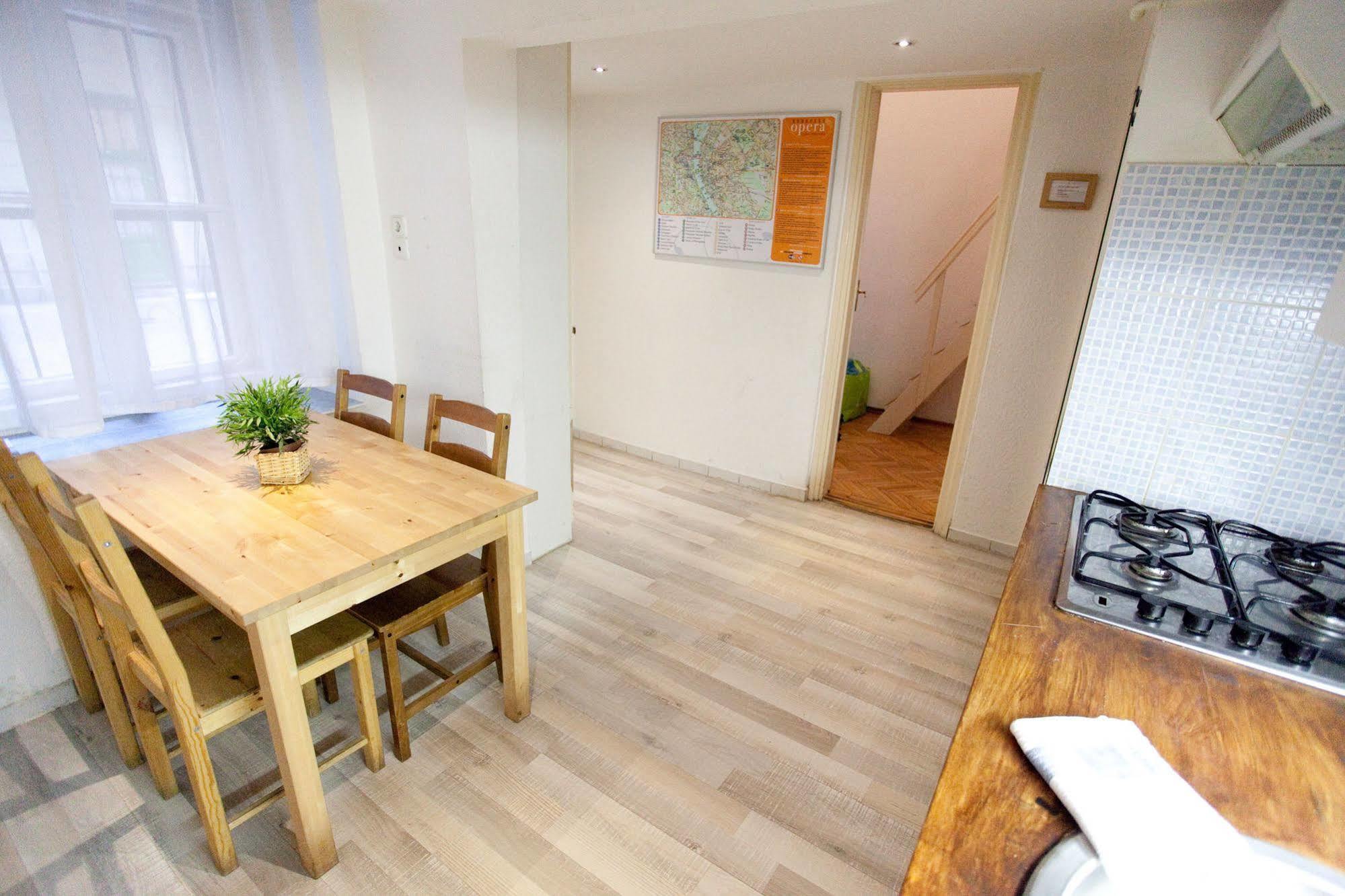 Budapest Easy Flat Opera Екстер'єр фото